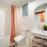 In Nueva Andalucia With Rooftop Pool Apartment