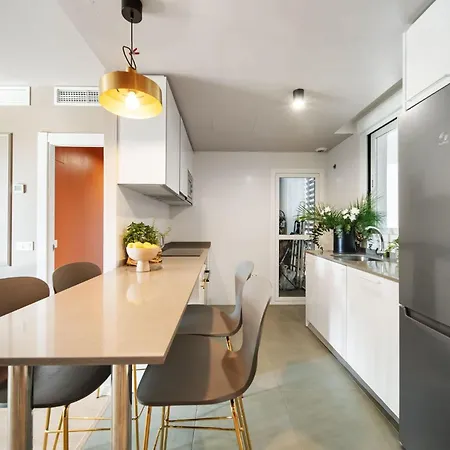 Apartamento In Nueva Andalucia With Rooftop Pool