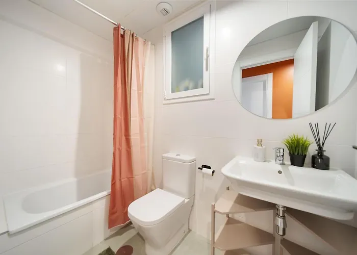 Brand New With Gym&rooftop Pool. Apartment