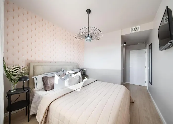 Brand New With Gym&rooftop Pool. Marbella